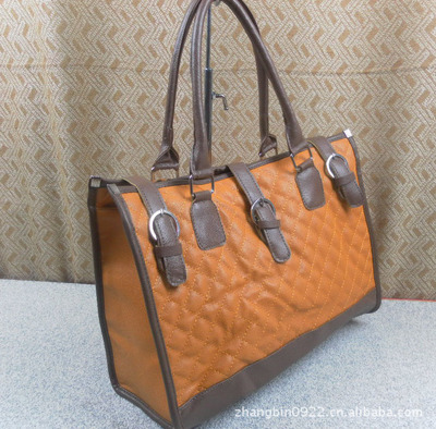 保定白溝東振箱包銷售處 專業(yè)提供時尚休閑包，質(zhì)量與價格兼得