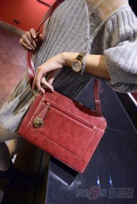 復古時尚新風尚 油皮粗線插鎖定型包，休閑簡約的單肩手提藝術